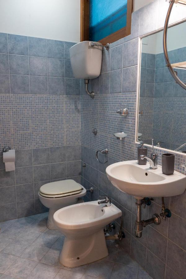 Folly Apartment เนเปิลส์ ภายนอก รูปภาพ